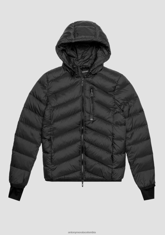 ropa hombres negro 24JL2B11 Chaqueta regular fit de nailon con acolchado ecológico Sorona Aura Antony Morato