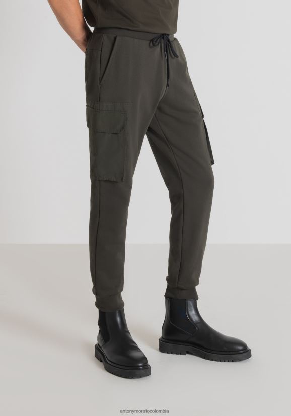 ropa hombres 4075 24JL2B256 Pantalones de chándal cargo de corte regular en mezcla de algodón elástico Antony Morato