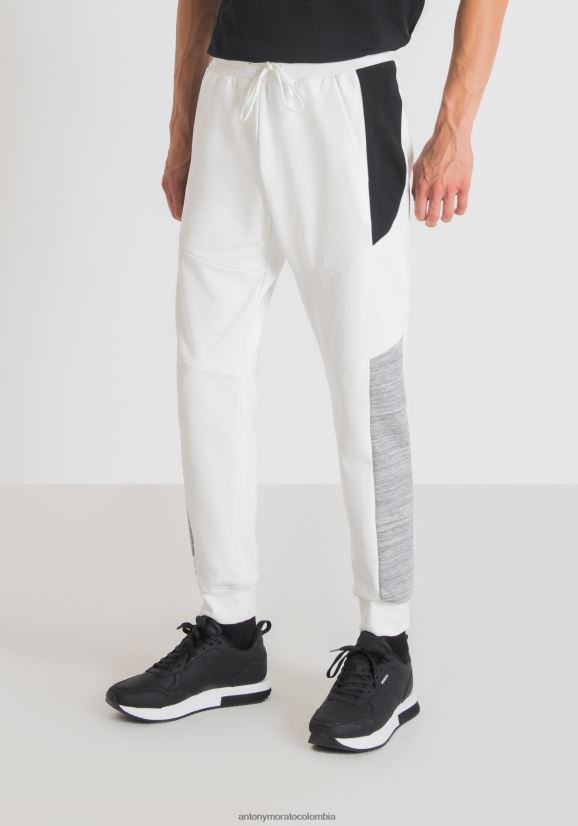 ropa hombres crema 24JL2B258 Pantalones deportivos de corte regular en mezcla de algodón elástico con bandas laterales en contraste Antony Morato