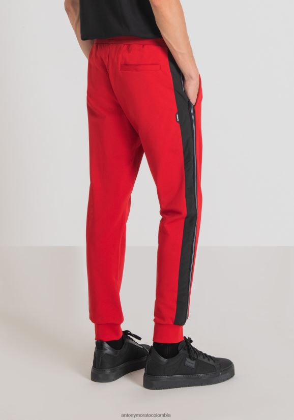 ropa hombres rojo 24JL2B274 Pantalón de chándal slim fit de algodón elástico con contraste de tejido técnico Antony Morato